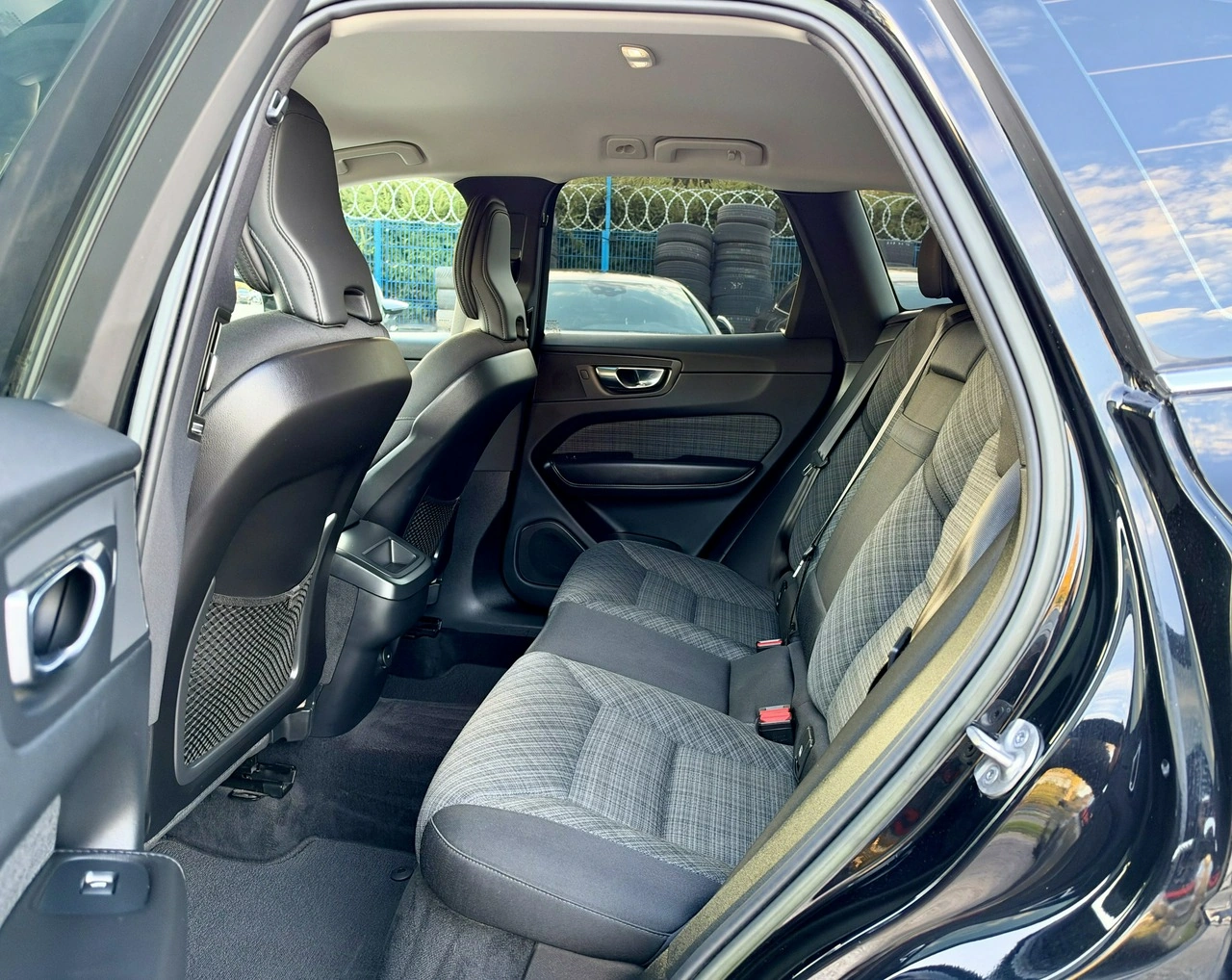 Volvo XC 60 - Zdjęcie 9
