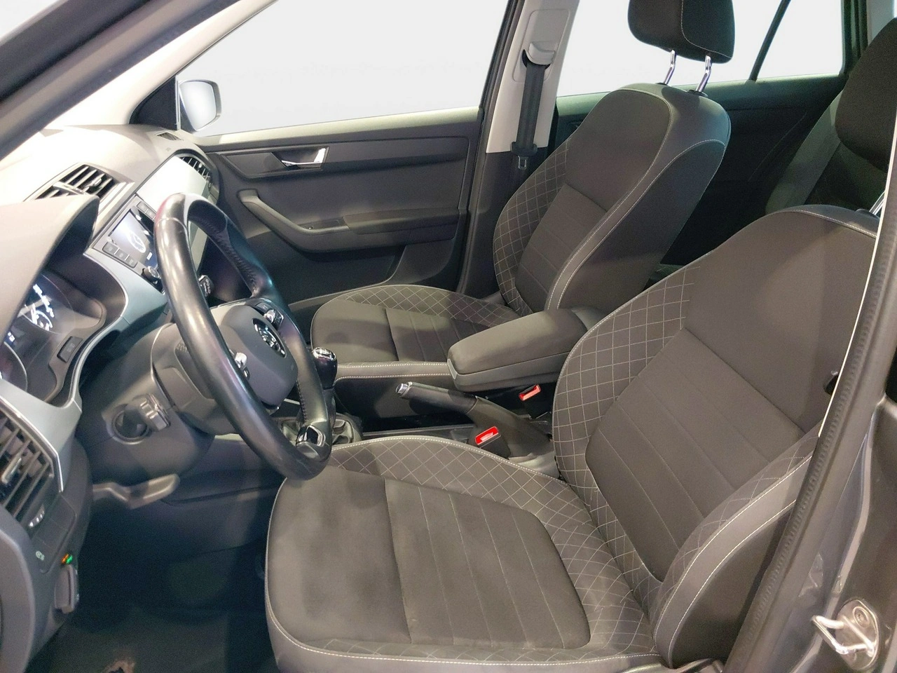 Skoda Fabia - Zdjęcie 14