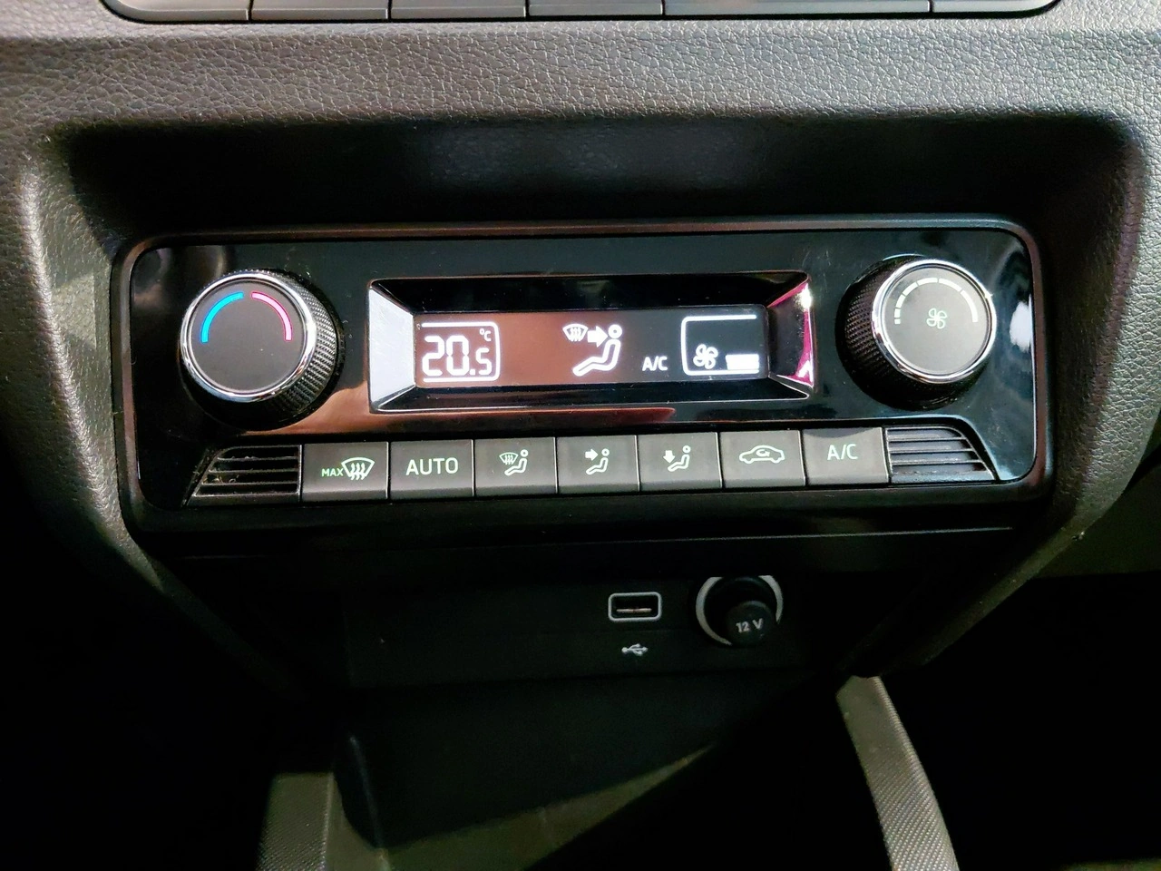 Skoda Fabia - Zdjęcie 33