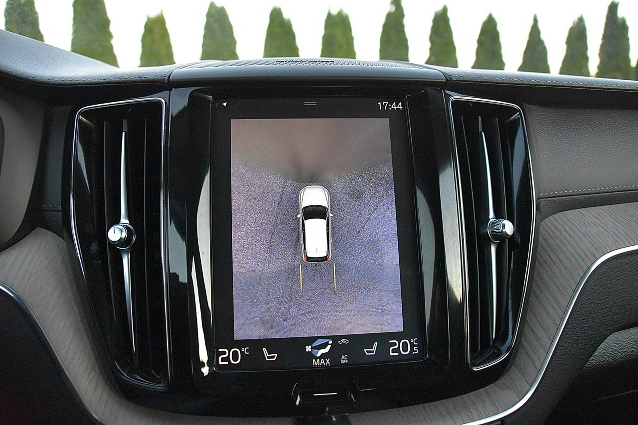 Volvo XC 60 - Zdjęcie 8