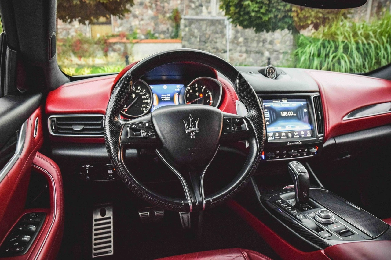 Maserati Levante - Zdjęcie 15