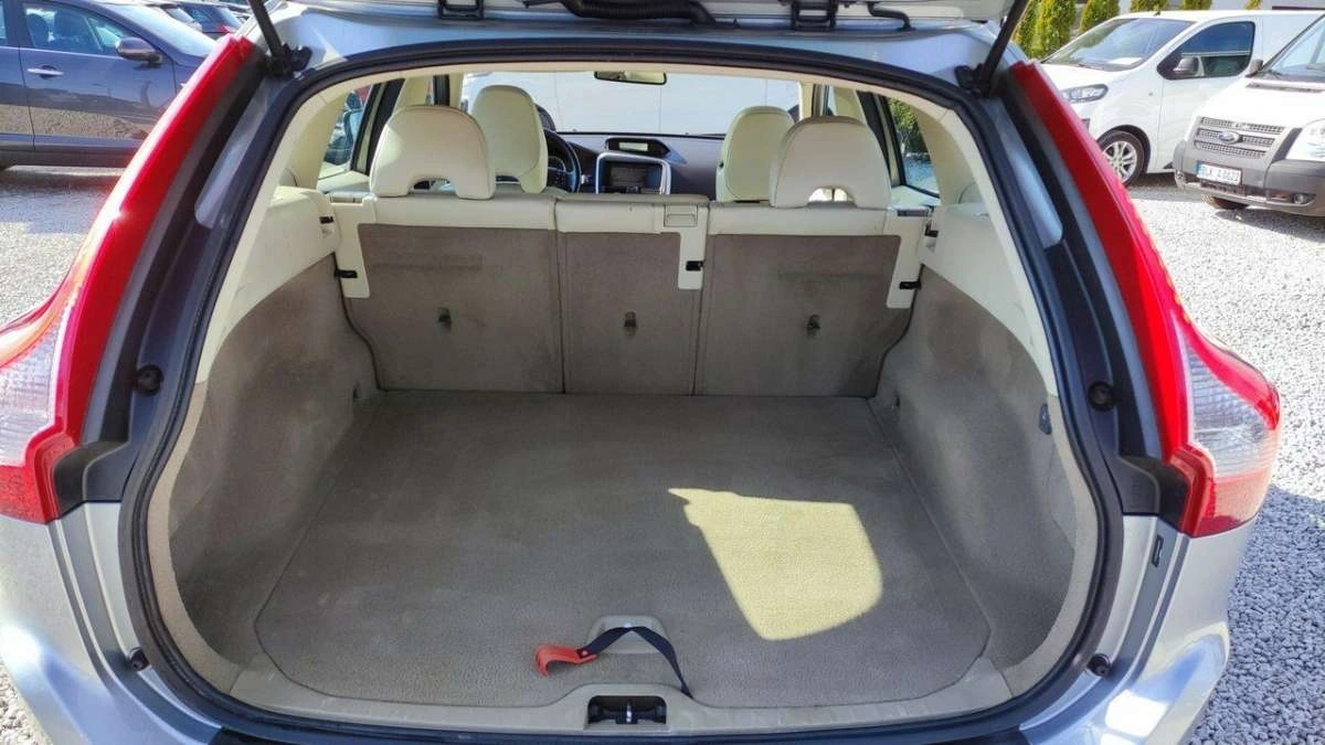 Volvo XC 60 - Zdjęcie 24