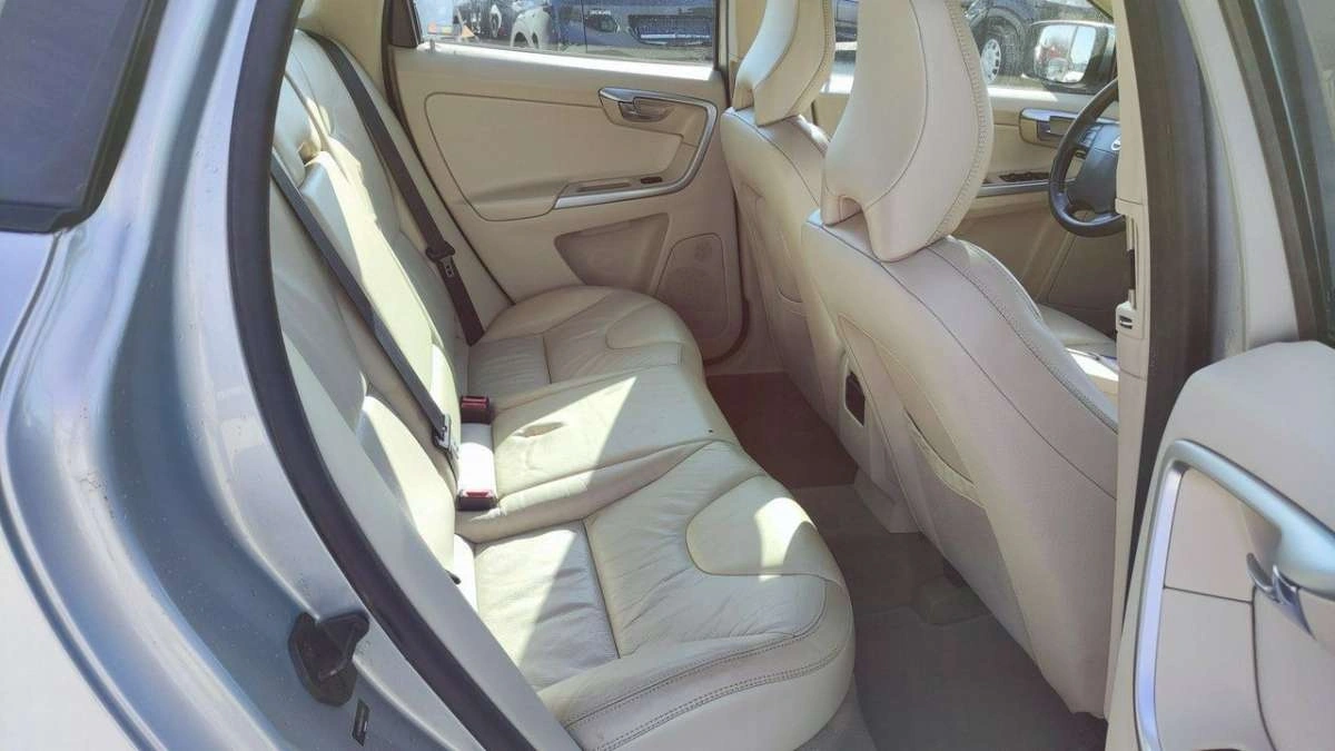 Volvo XC 60 - Zdjęcie 25