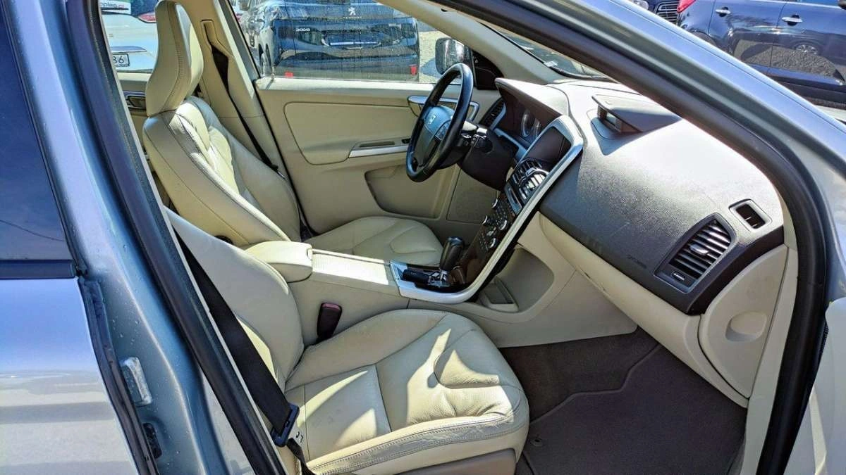 Volvo XC 60 - Zdjęcie 27