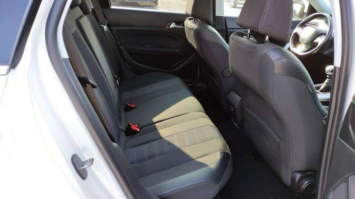 Peugeot 308 - Zdjęcie 23