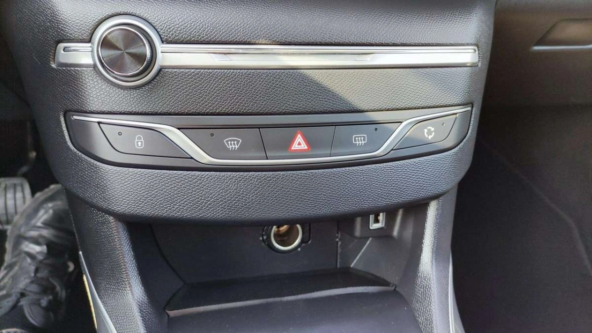 Peugeot 308 - Zdjęcie 30
