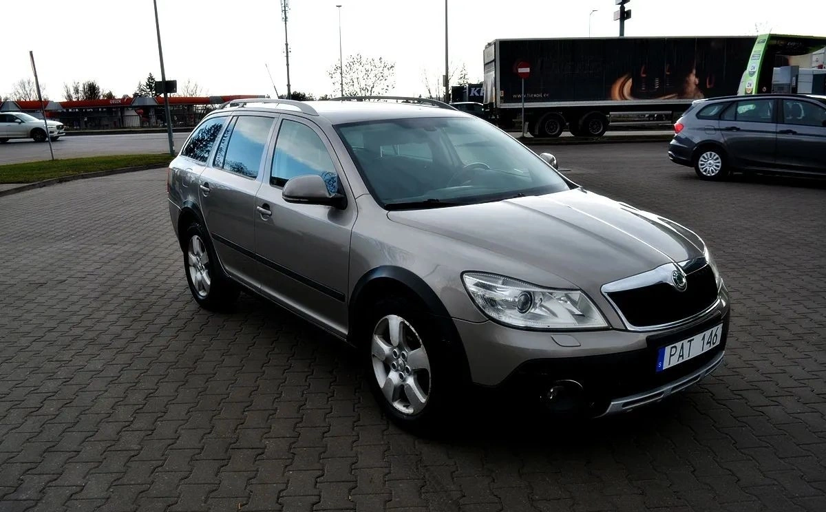 Skoda Octavia - Zdjęcie 21