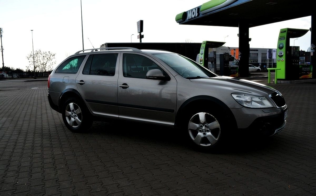 Skoda Octavia - Zdjęcie 22