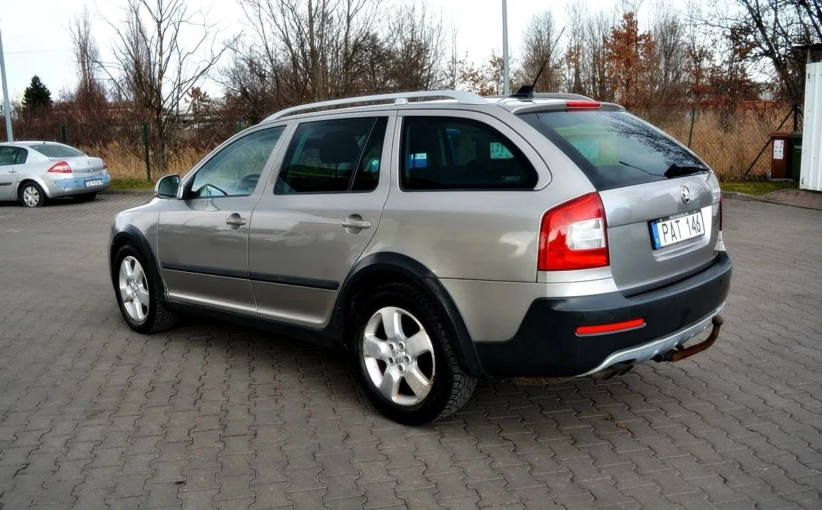 Skoda Octavia - Zdjęcie 24