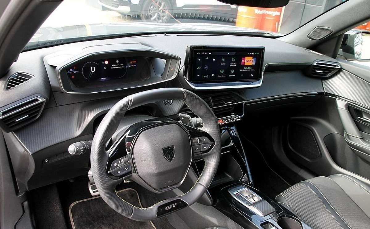 Peugeot 2008 - Zdjęcie 32