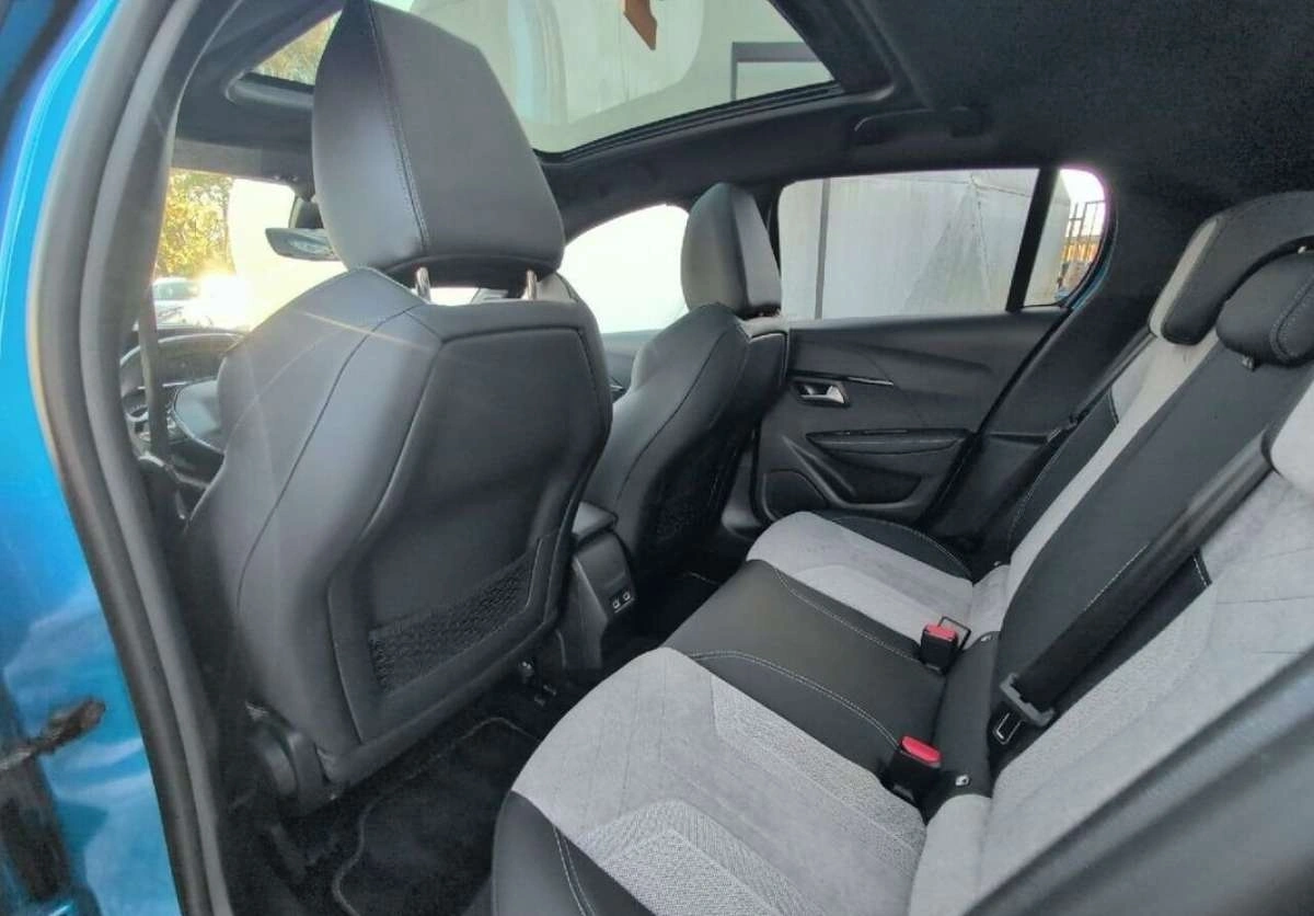 Peugeot 208 - Zdjęcie 2
