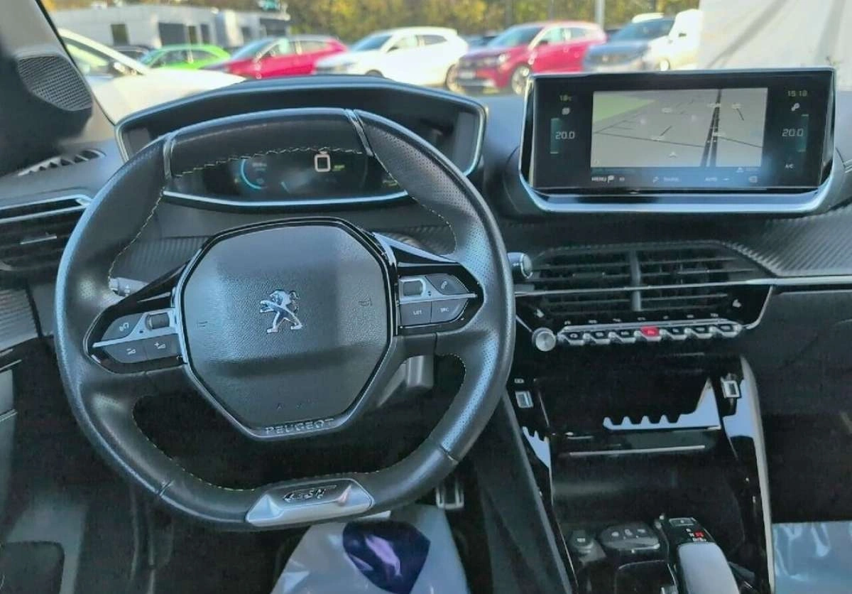 Peugeot 208 - Zdjęcie 3