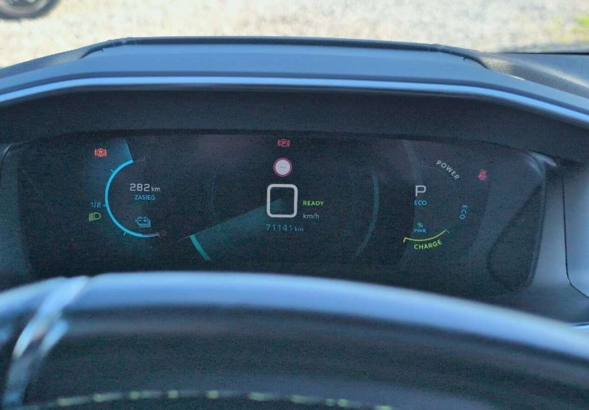 Peugeot 208 - Zdjęcie 13