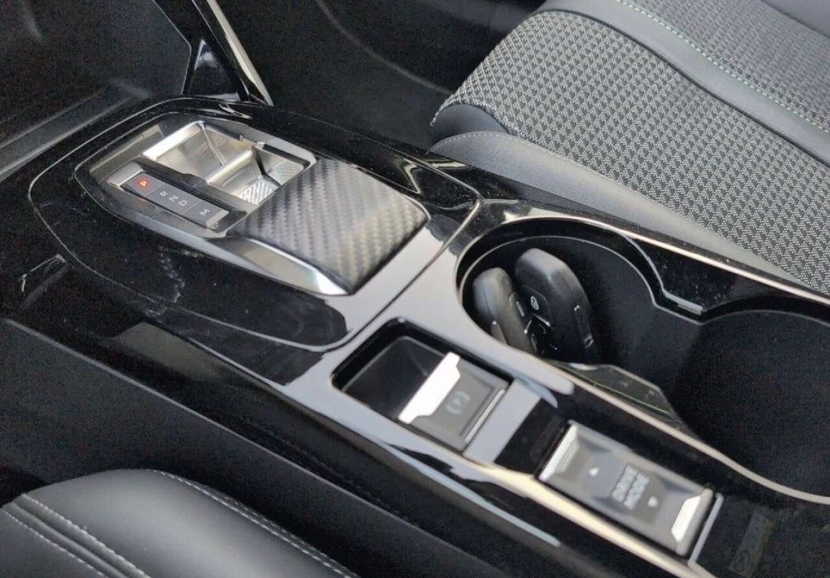 Peugeot 2008 - Zdjęcie 8