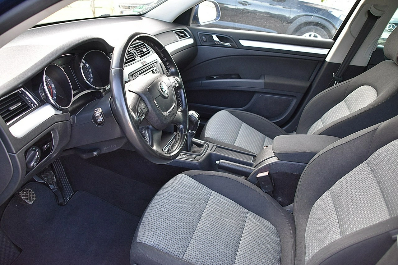 Skoda Superb - Zdjęcie 12