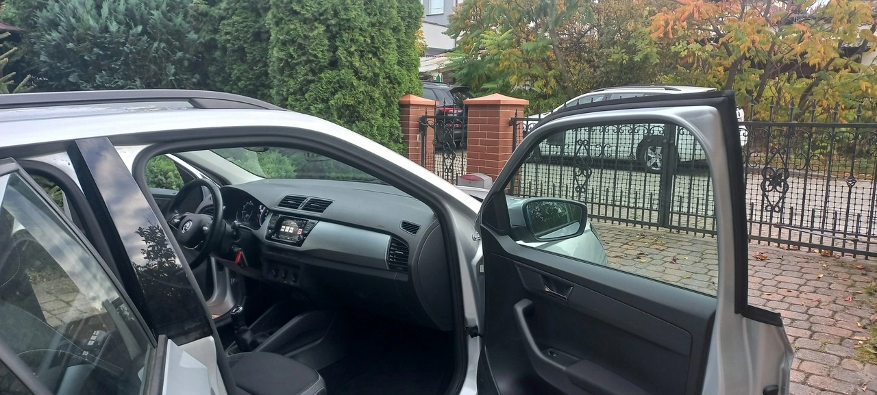Skoda Fabia - Zdjęcie 25