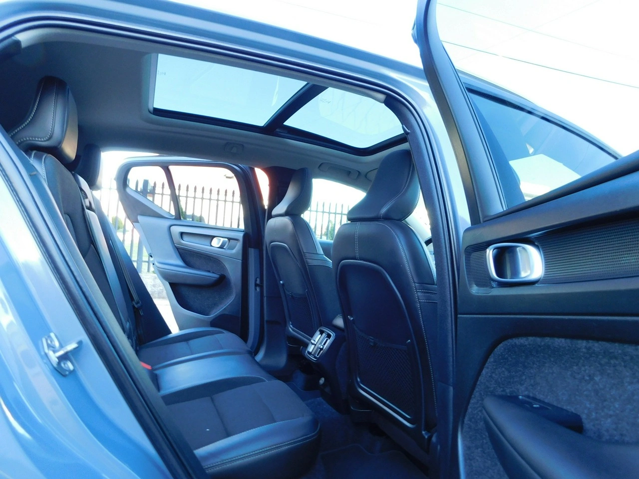 Volvo XC 40 - Zdjęcie 6