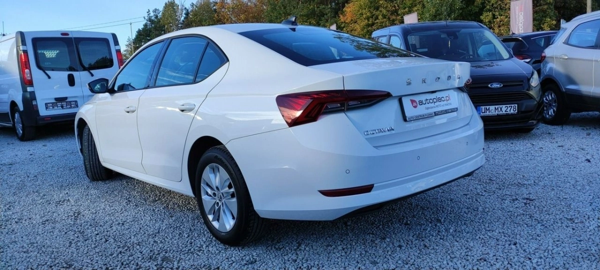 Skoda Octavia - Zdjęcie 12