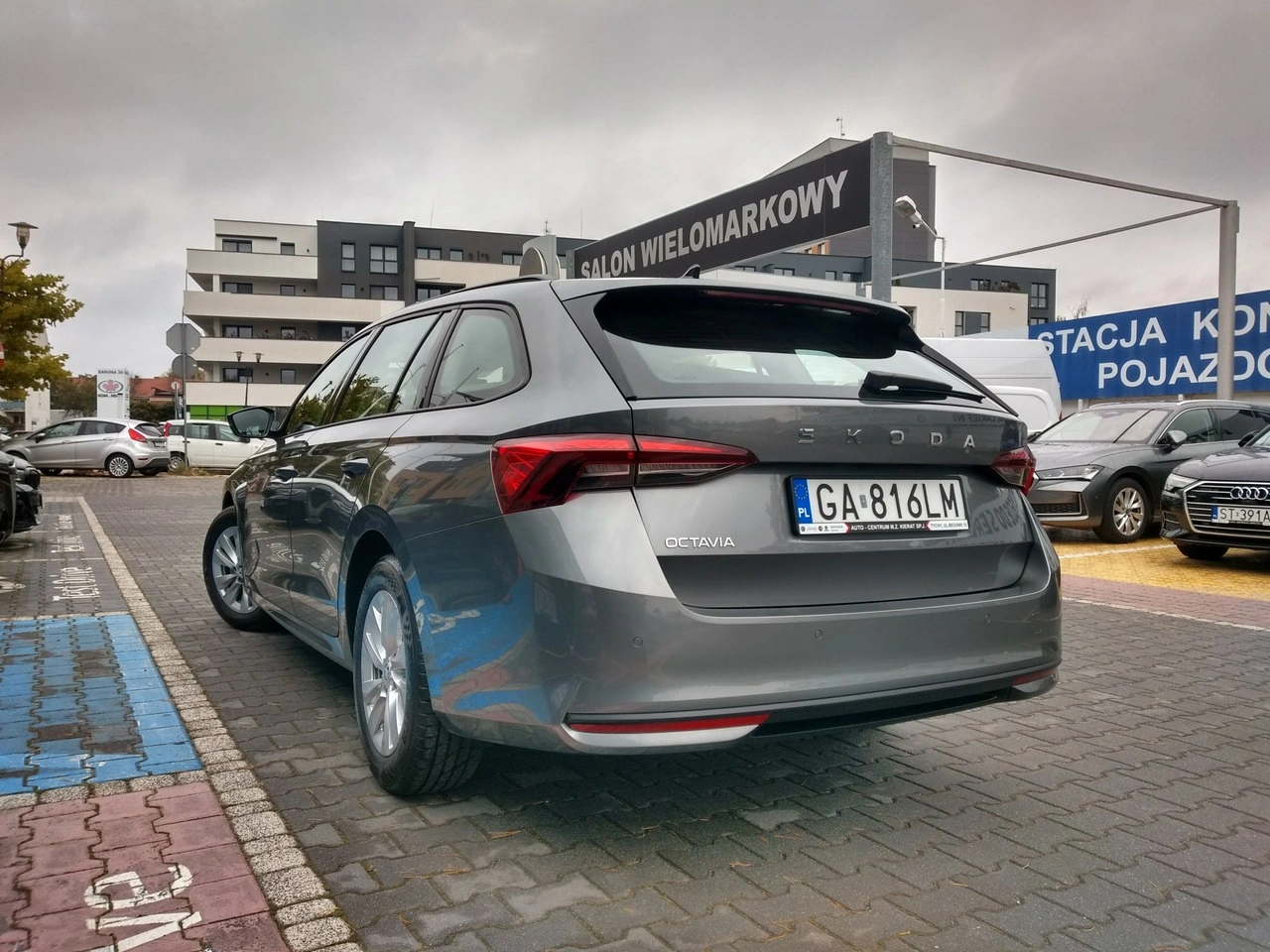 Skoda Octavia - Zdjęcie 4