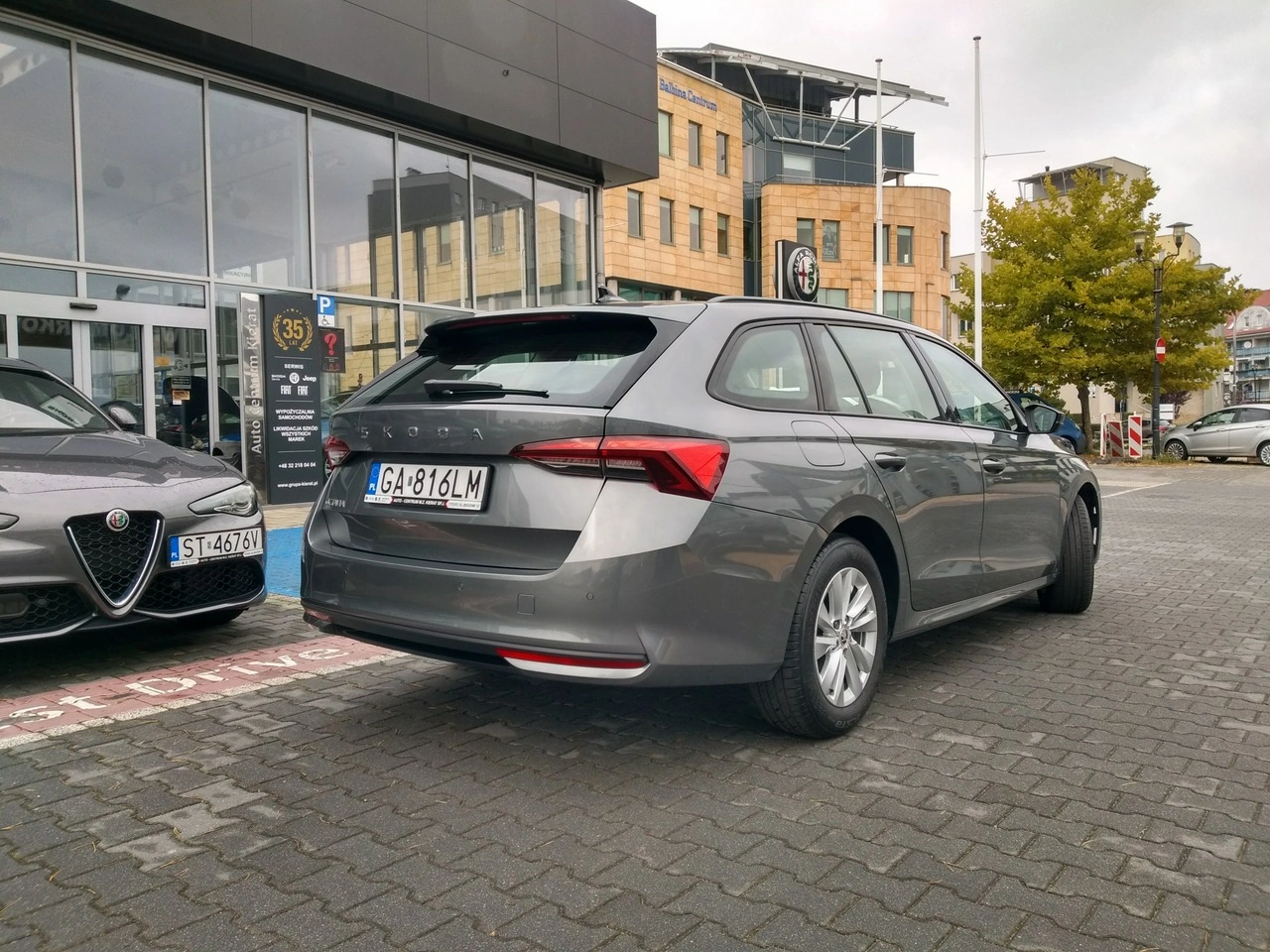Skoda Octavia - Zdjęcie 6