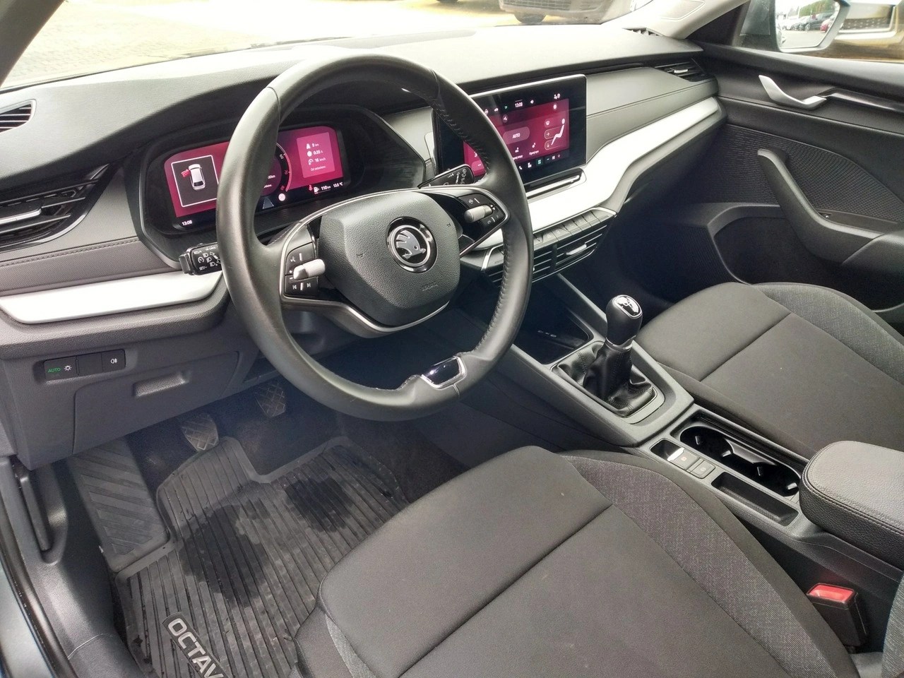 Skoda Octavia - Zdjęcie 7