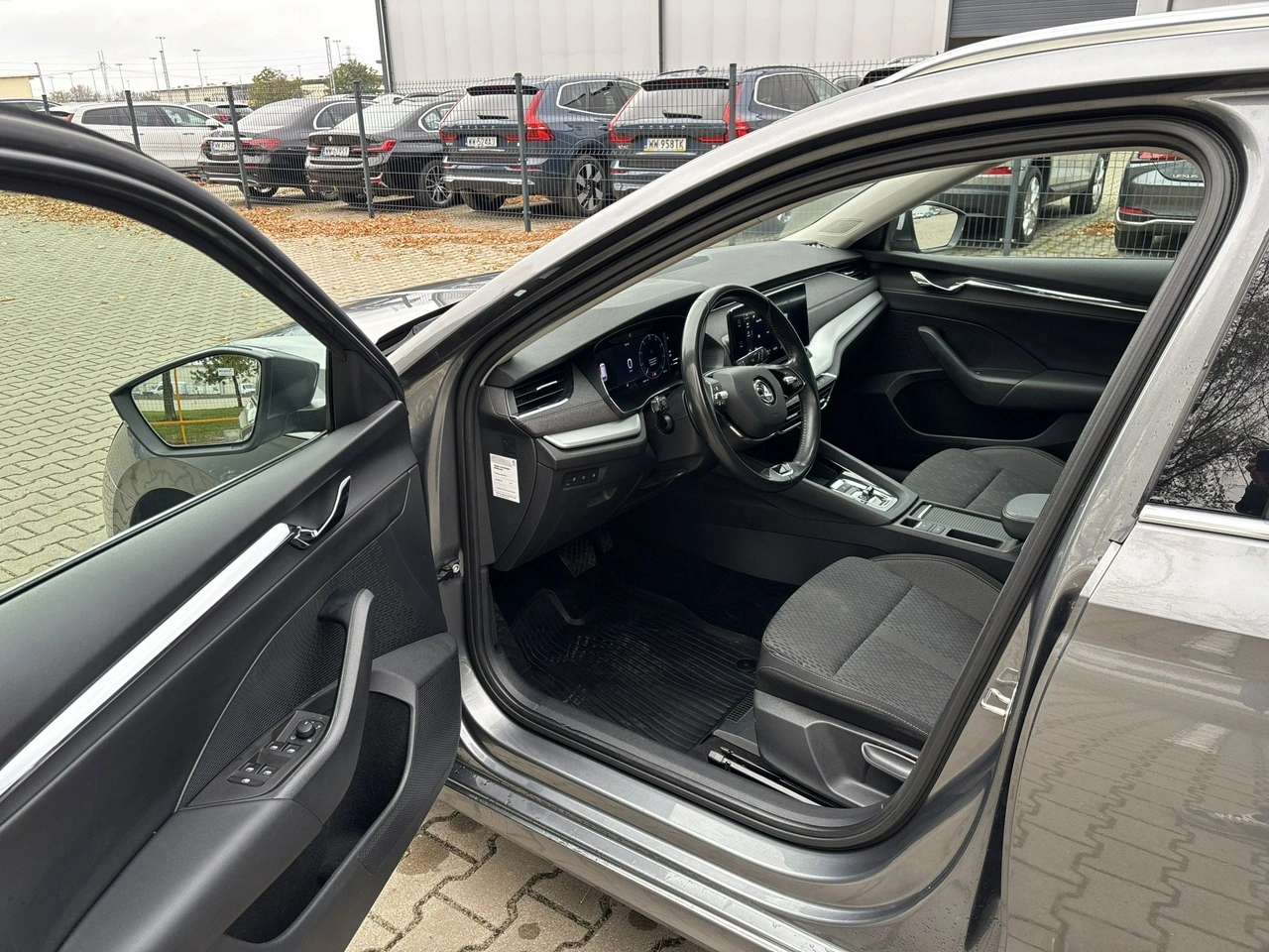 Skoda Octavia - Zdjęcie 10