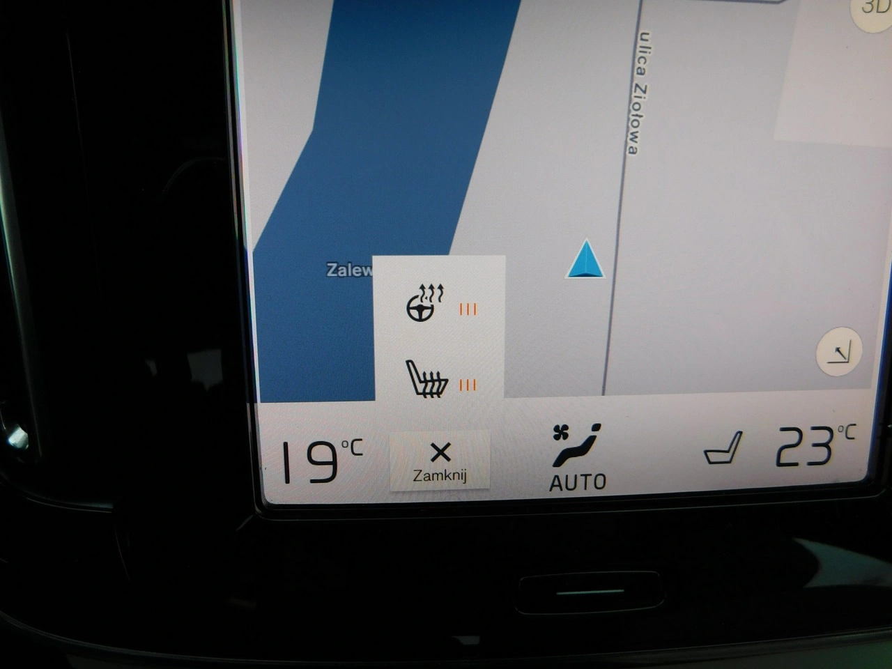 Volvo XC 40 - Zdjęcie 12