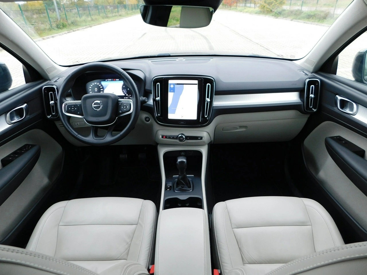 Volvo XC 40 - Zdjęcie 7