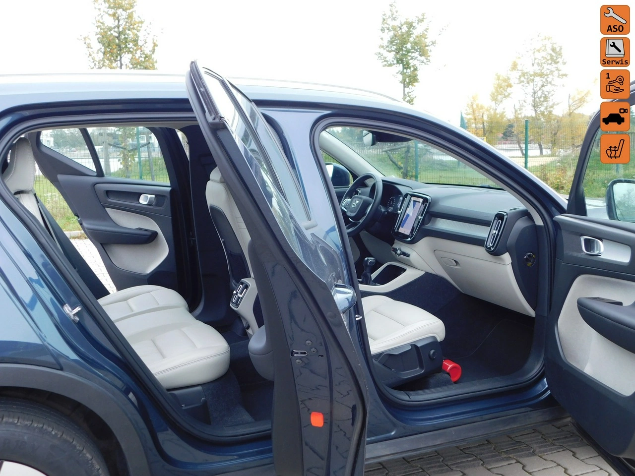 Volvo XC 40 - Główne zdjęcie