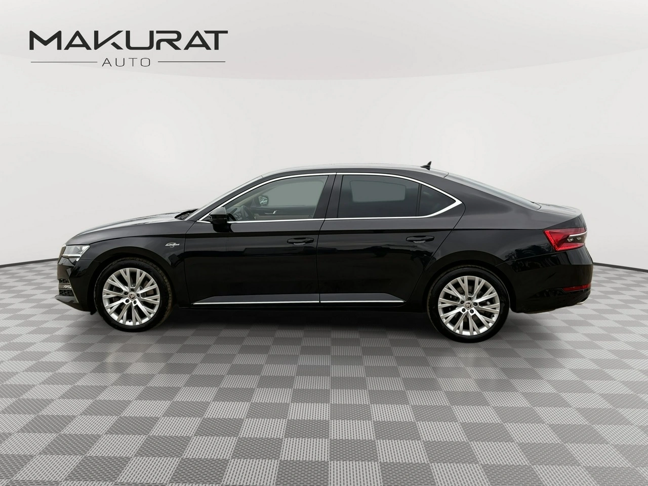 Skoda Superb - Zdjęcie 8