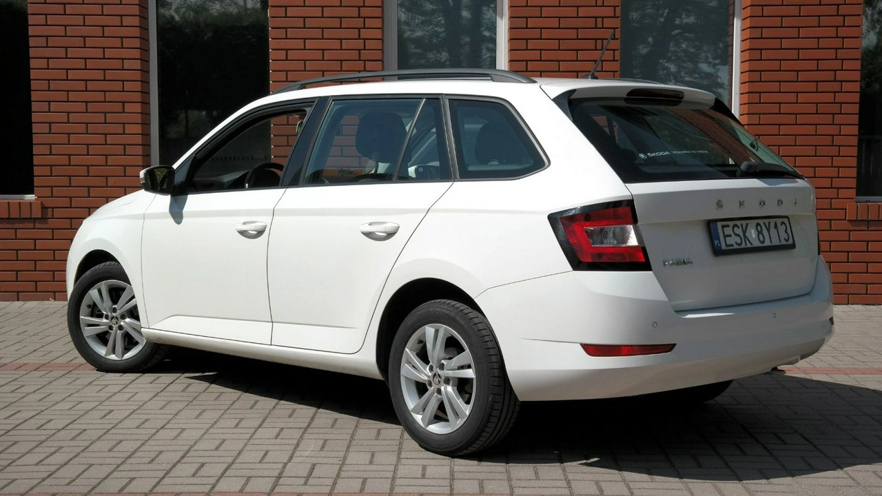Skoda Fabia - Zdjęcie 2