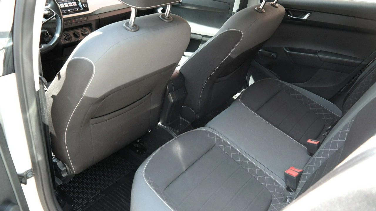 Skoda Fabia - Zdjęcie 21