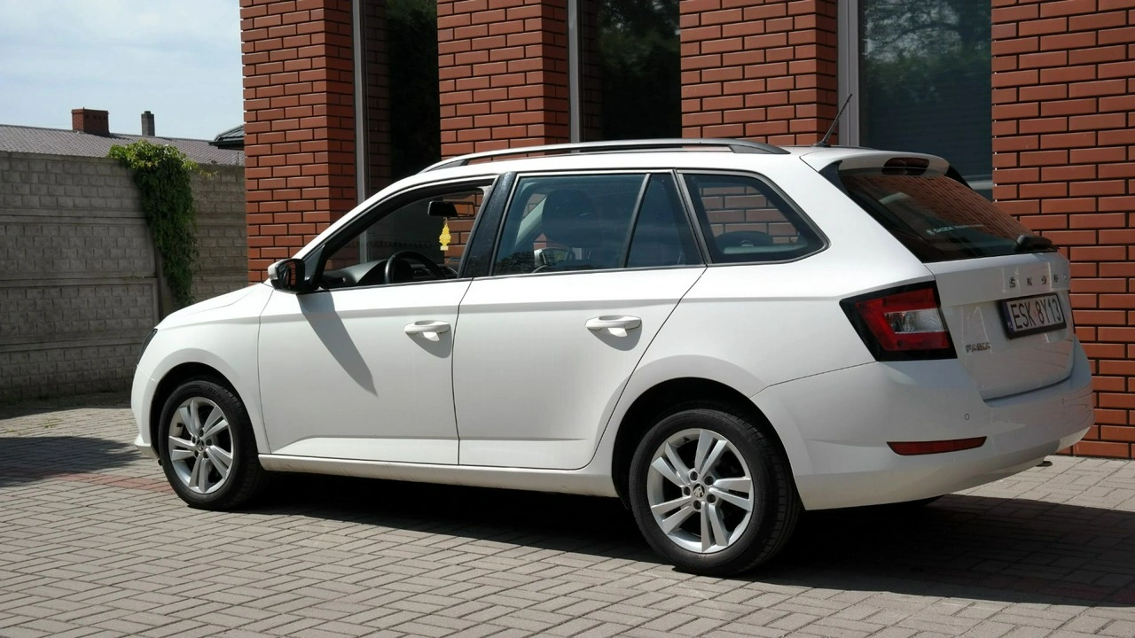 Skoda Fabia - Zdjęcie 24