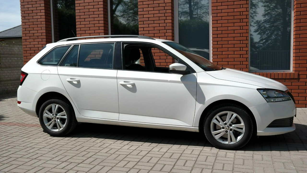 Skoda Fabia - Zdjęcie 3