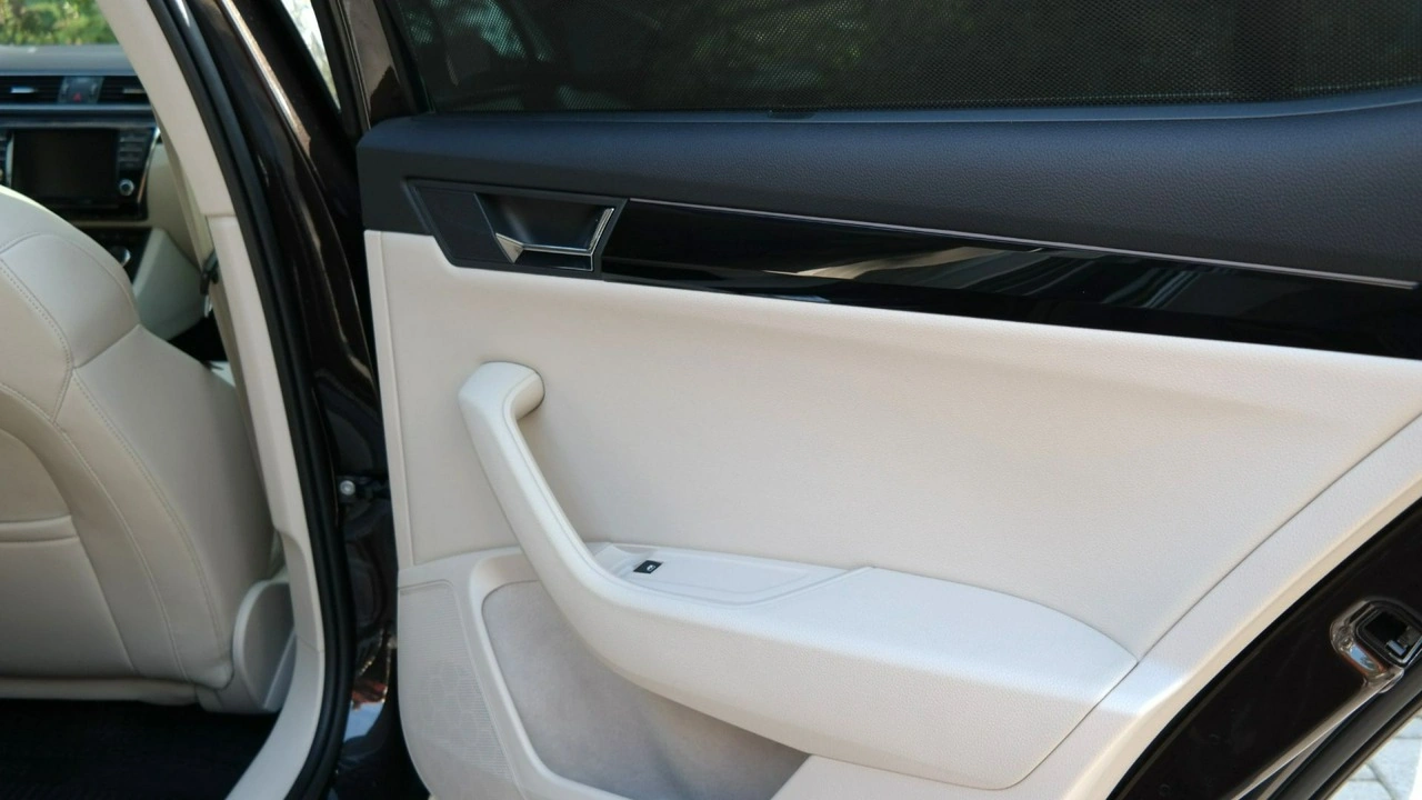 Skoda Superb - Zdjęcie 13