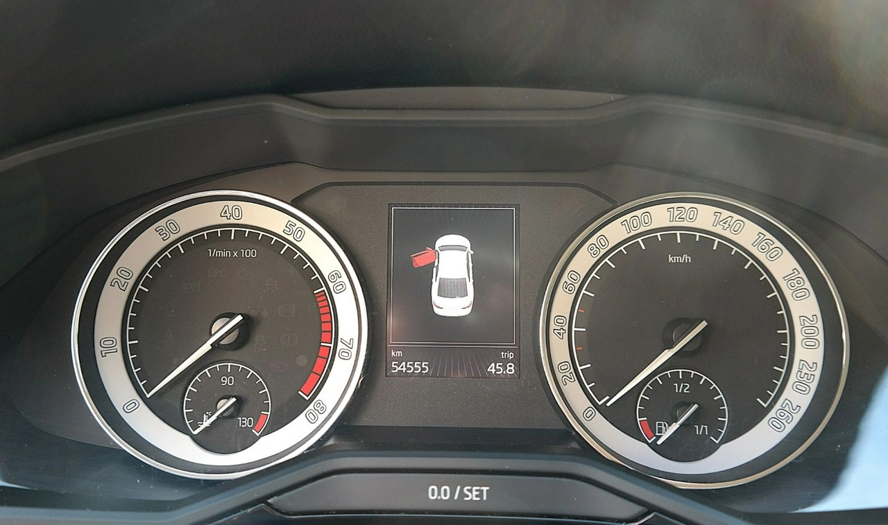 Skoda Superb - Zdjęcie 16