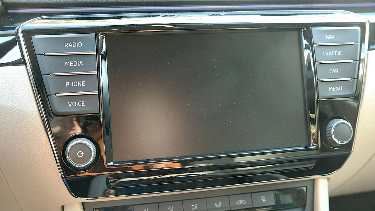 Skoda Superb - Zdjęcie 17
