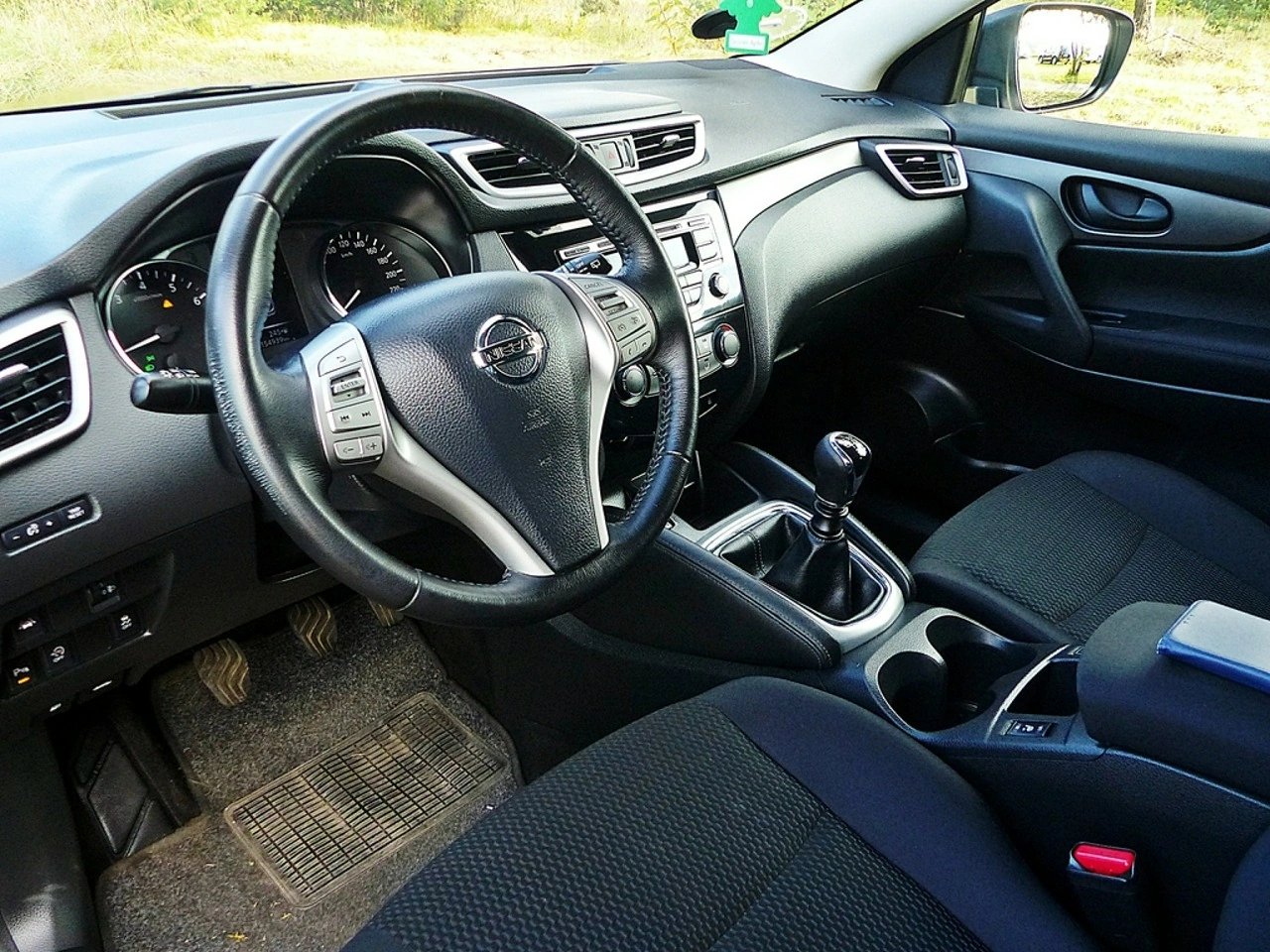 Nissan Qashqai - Zdjęcie 16