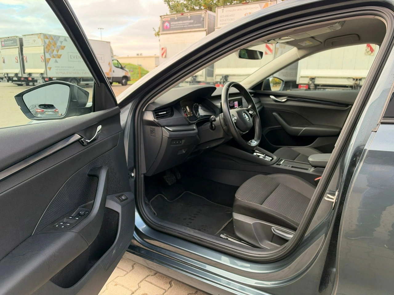 Skoda Octavia - Zdjęcie 9