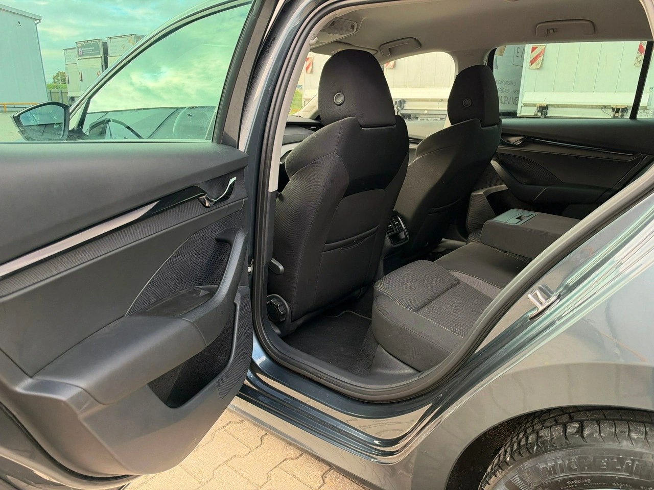 Skoda Octavia - Zdjęcie 13