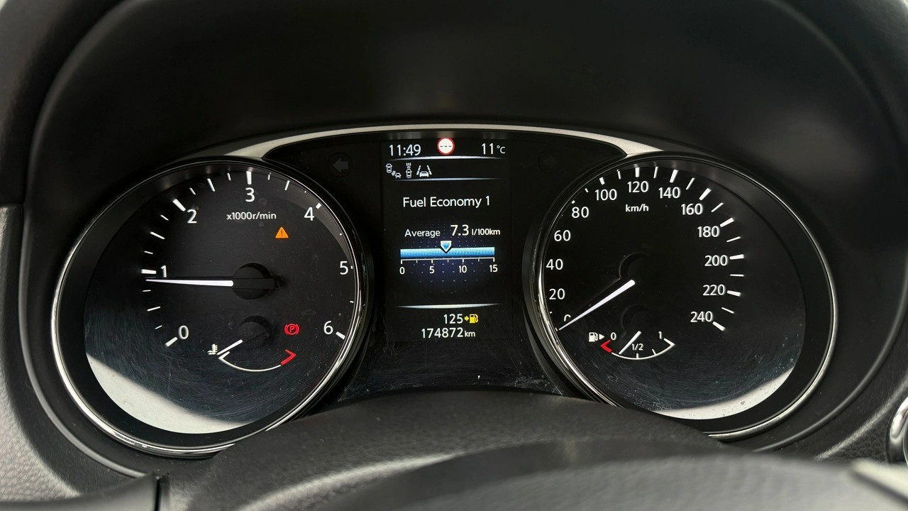Nissan X-Trail - Zdjęcie 25