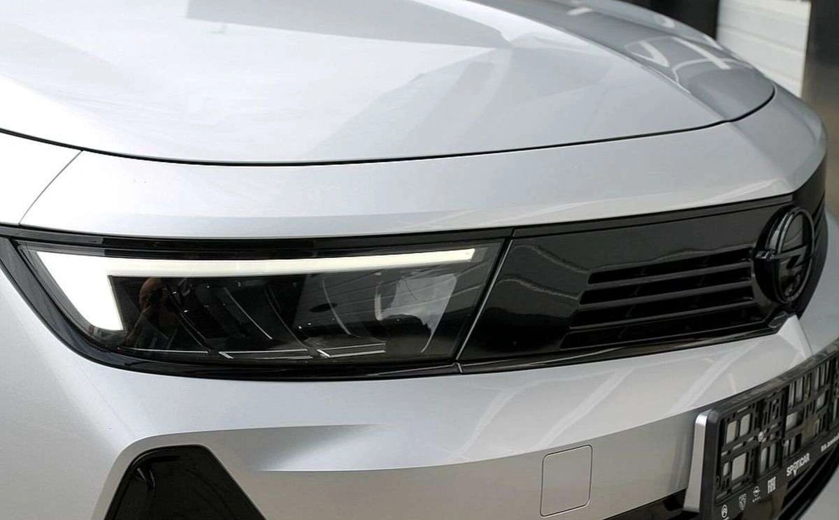 Opel Astra - Zdjęcie 14
