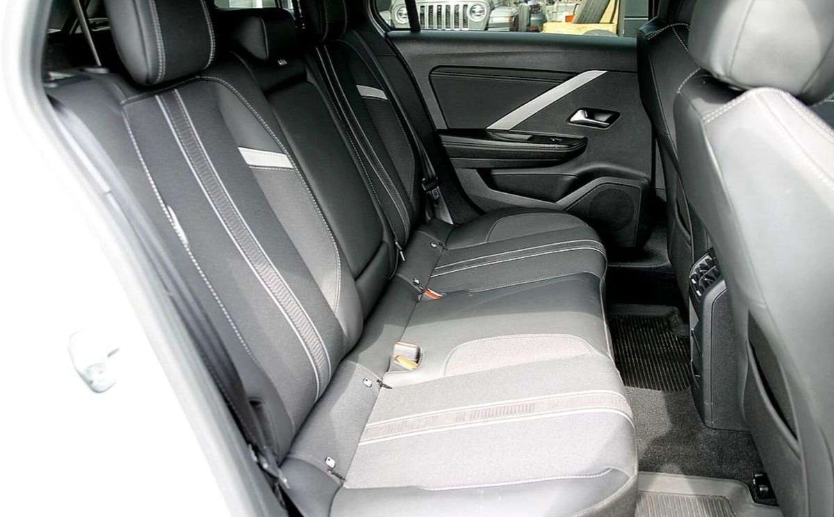 Opel Astra - Zdjęcie 19