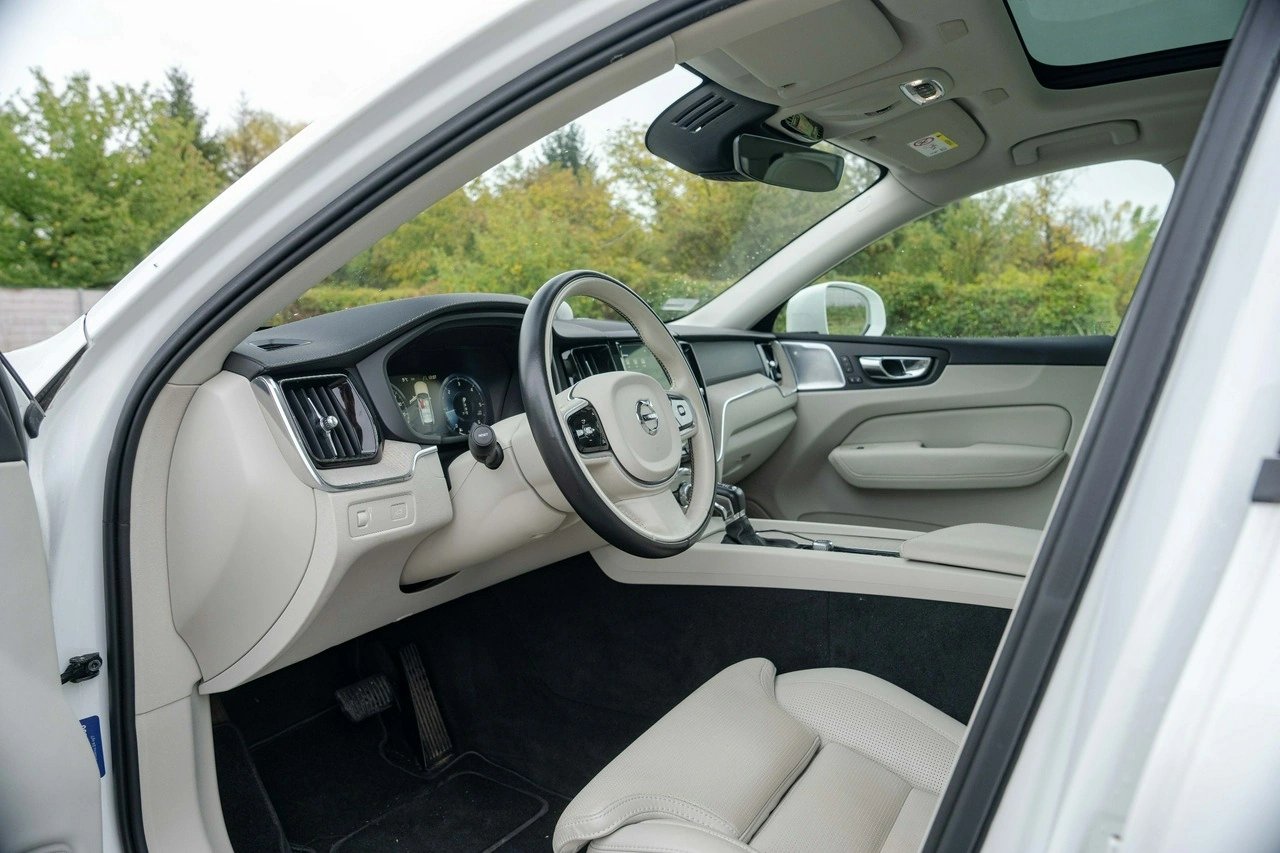 Volvo XC 60 - Zdjęcie 16