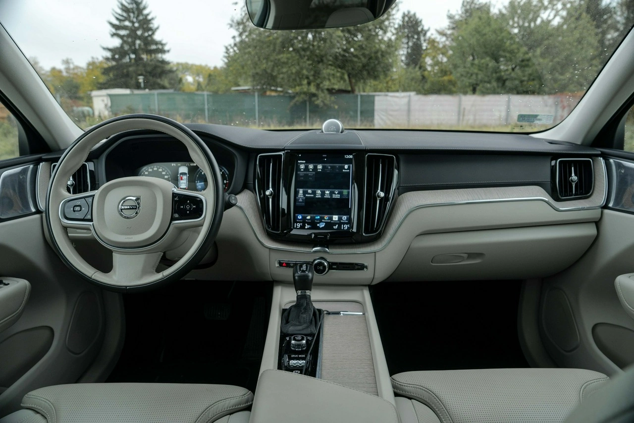 Volvo XC 60 - Zdjęcie 18