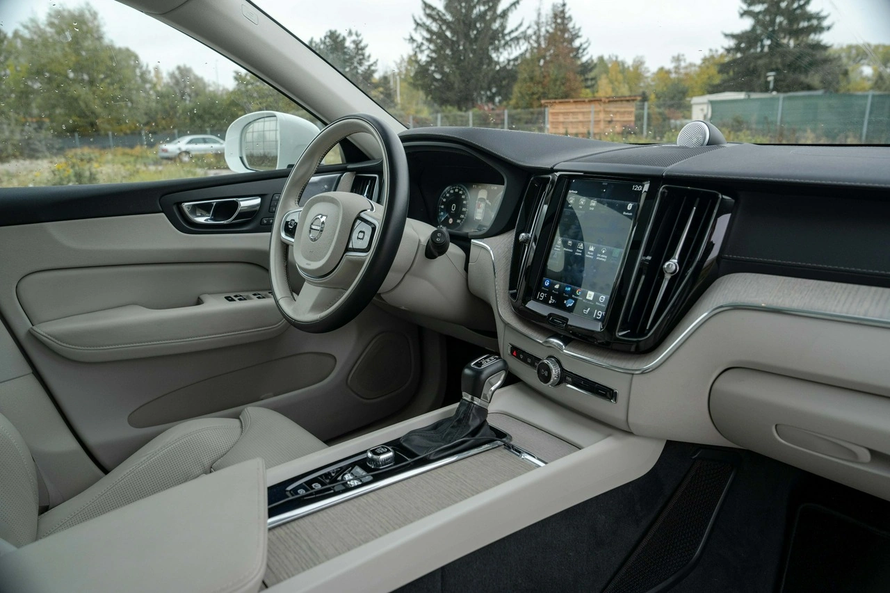 Volvo XC 60 - Zdjęcie 21