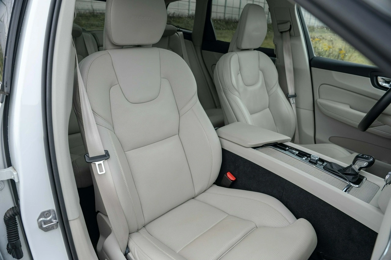 Volvo XC 60 - Zdjęcie 25