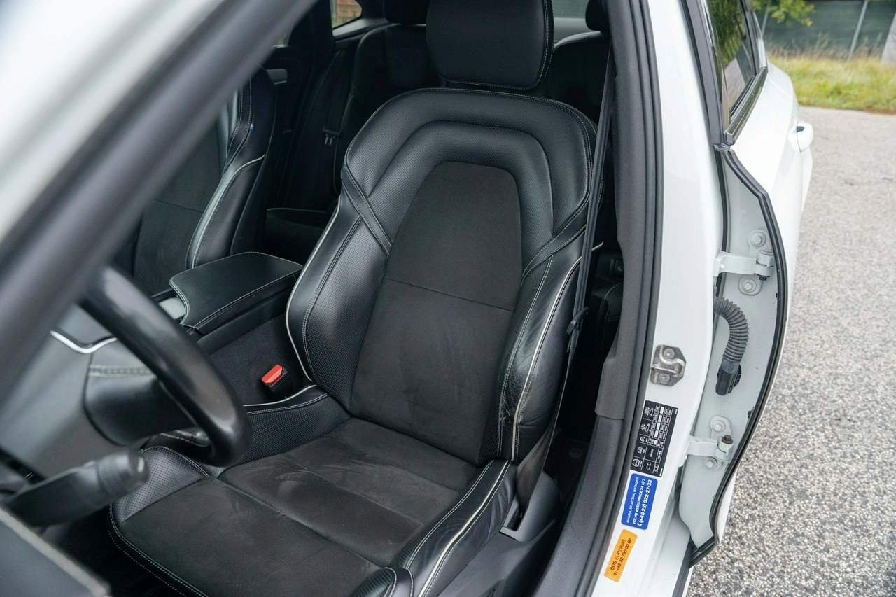 Volvo S90 - Zdjęcie 24