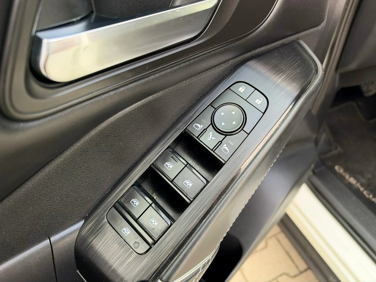 Nissan Qashqai - Zdjęcie 12