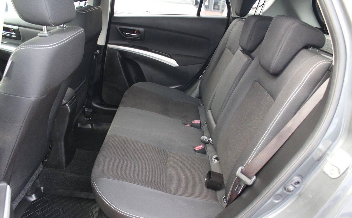 Suzuki SX4 - Zdjęcie 16